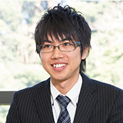 SCNと呼ばれる、「はなして翻訳サービス」をはじめとした、さまざまなドコモのサービスを制御しているシステムの設計を担当しています。
